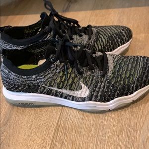 Nike women’s Air Zoom Fearless Flyknit Trainers